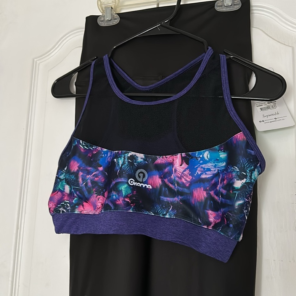 Grama Leggings Women’s Set (Top&Bottom) Black. - Picture 6 of 17